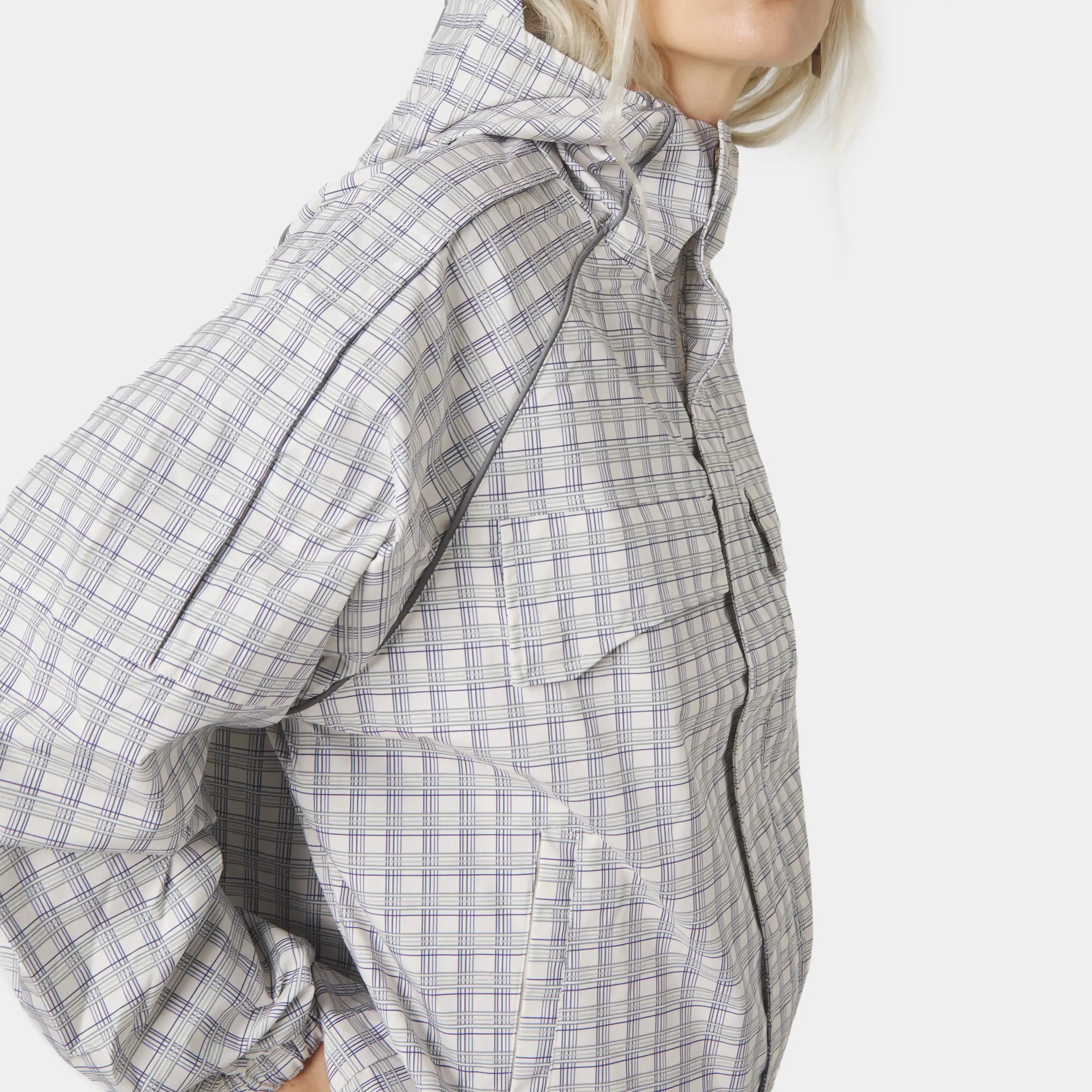 Echo Off Sand Windbreaker