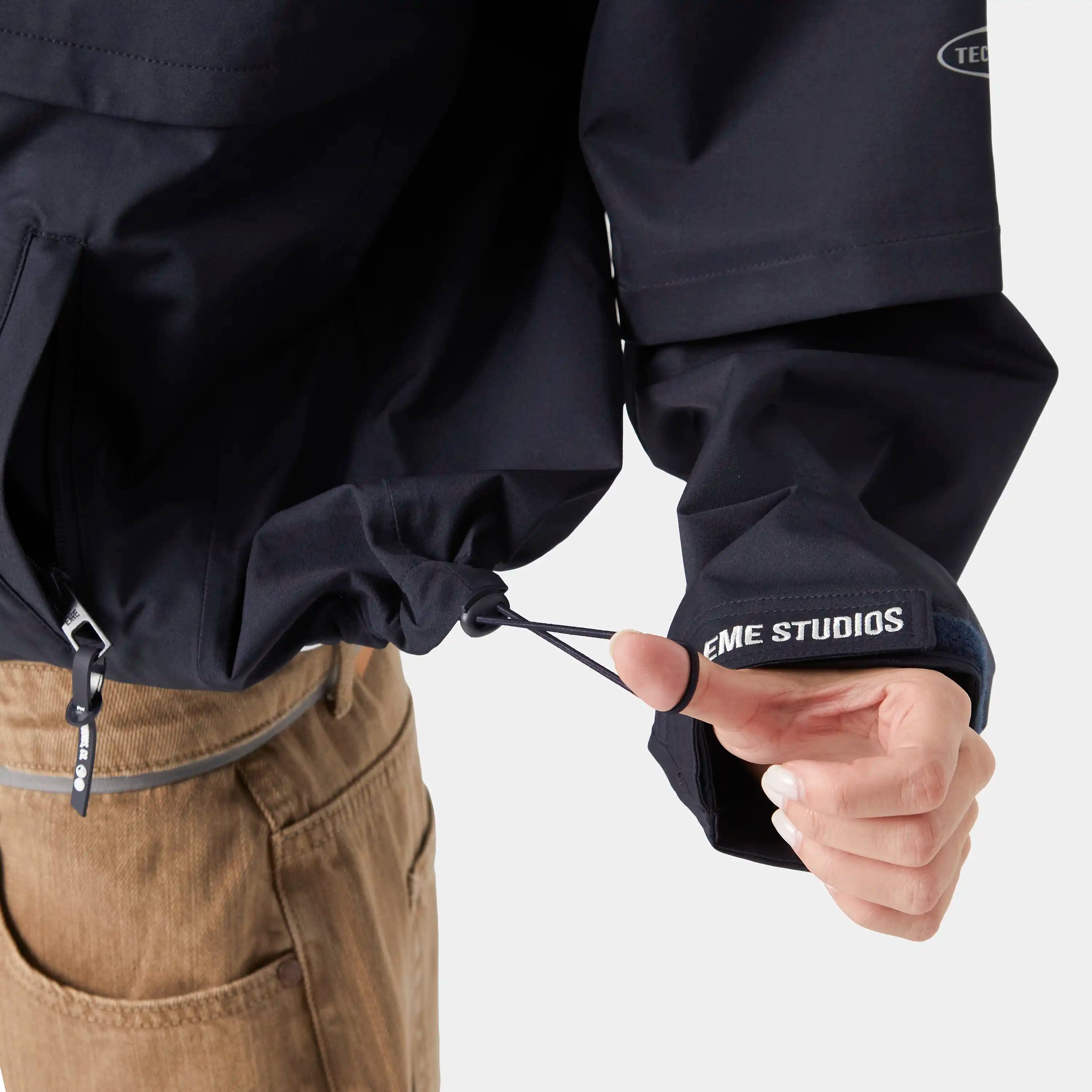 F - 5135 Navy Windbreaker