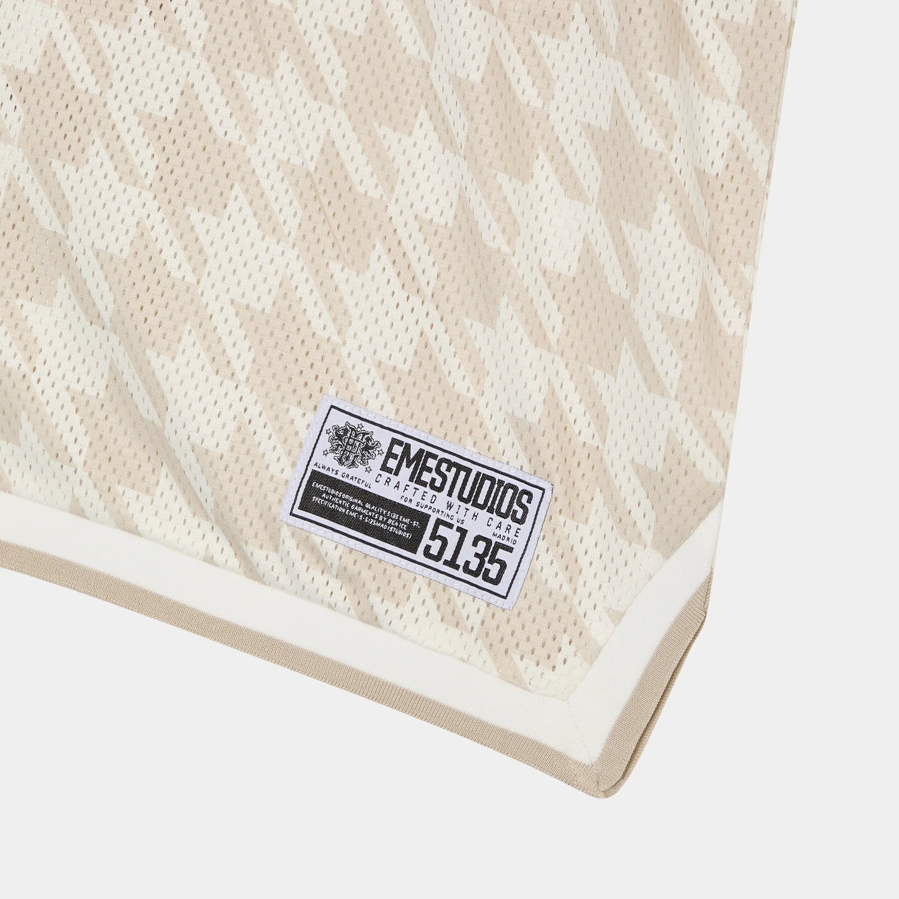 Mesh Stalactite Short