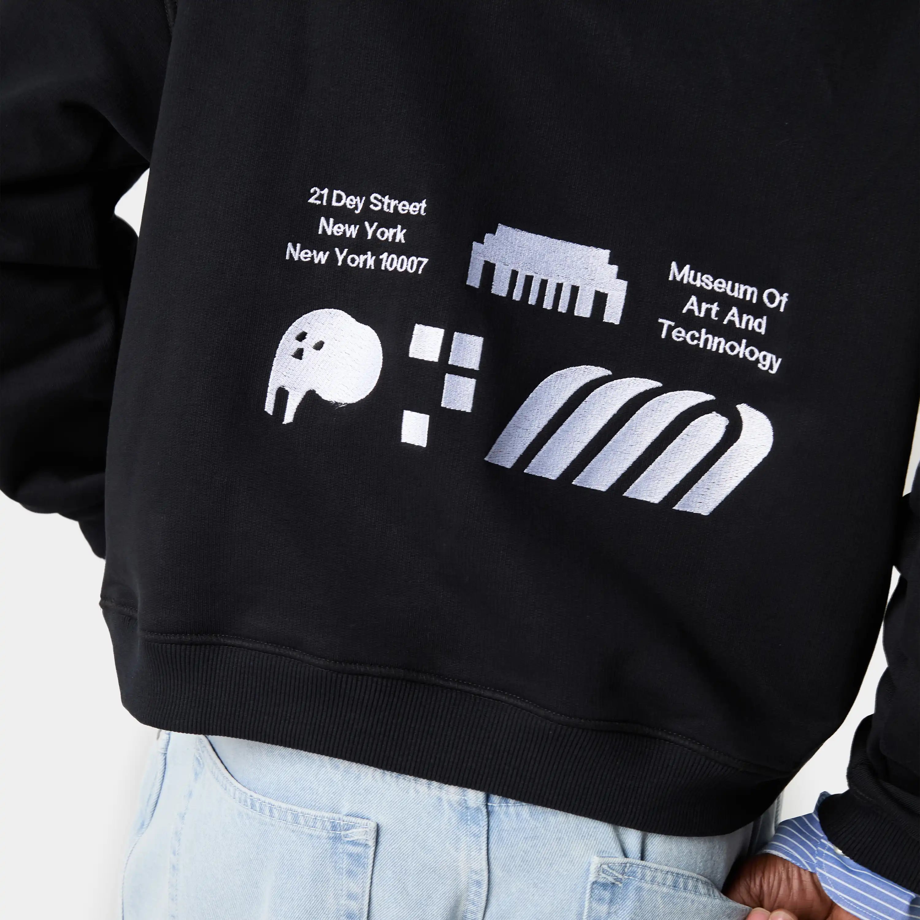 EmeXNaiyo Black Hoodie